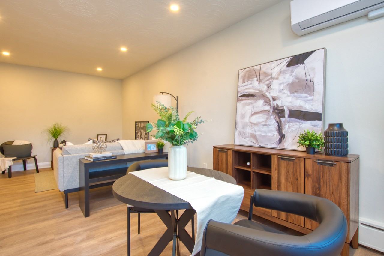 2293 Eglinton Avenue East - Photo 6 of 23