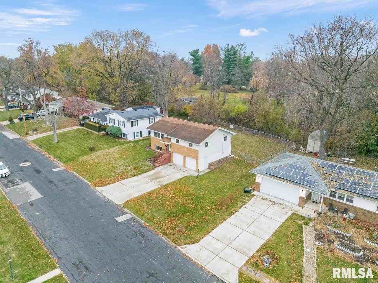 6822 N Kimberly Dr - Photo 2 of 30