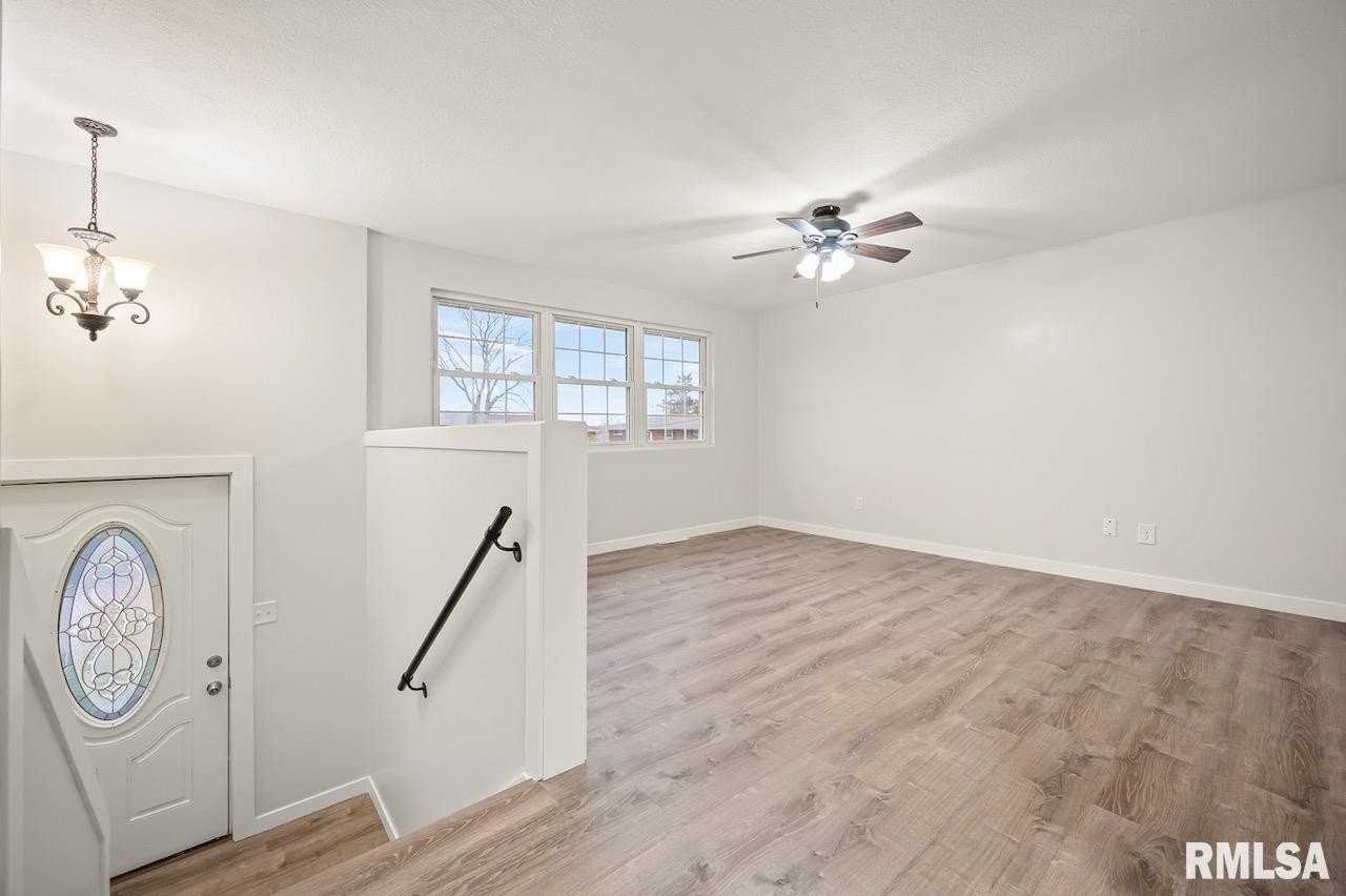 6822 N Kimberly Dr - Photo 5 of 30