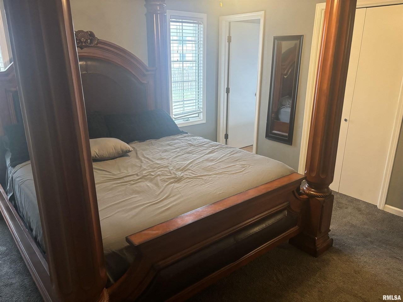 705 Crestview Dr - Photo 2 of 12