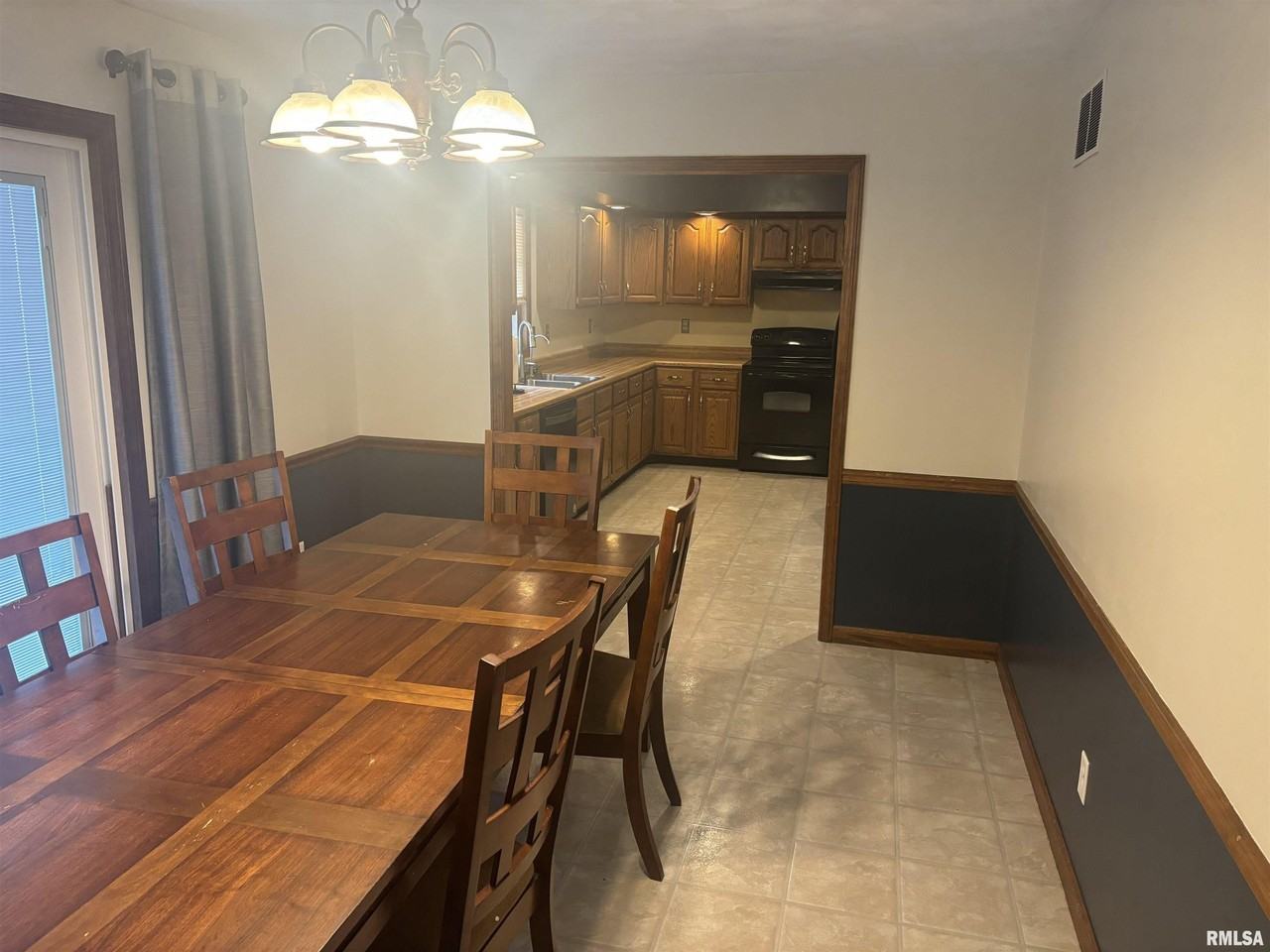 705 Crestview Dr - Photo 5 of 12