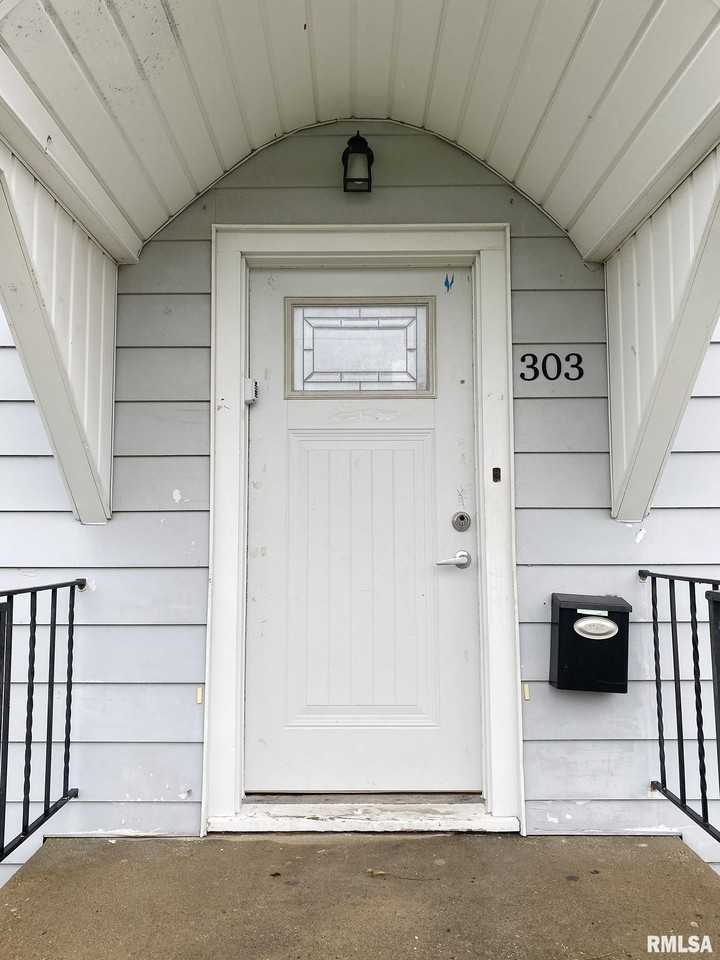 303 Central Ave - Photo 3 of 39