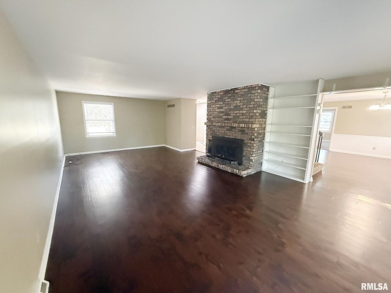 6828 N Bobolink Rd - Photo 5 of 31