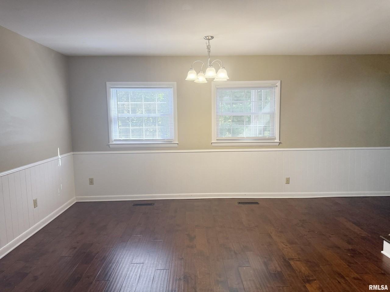 6828 N Bobolink Rd - Photo 6 of 31