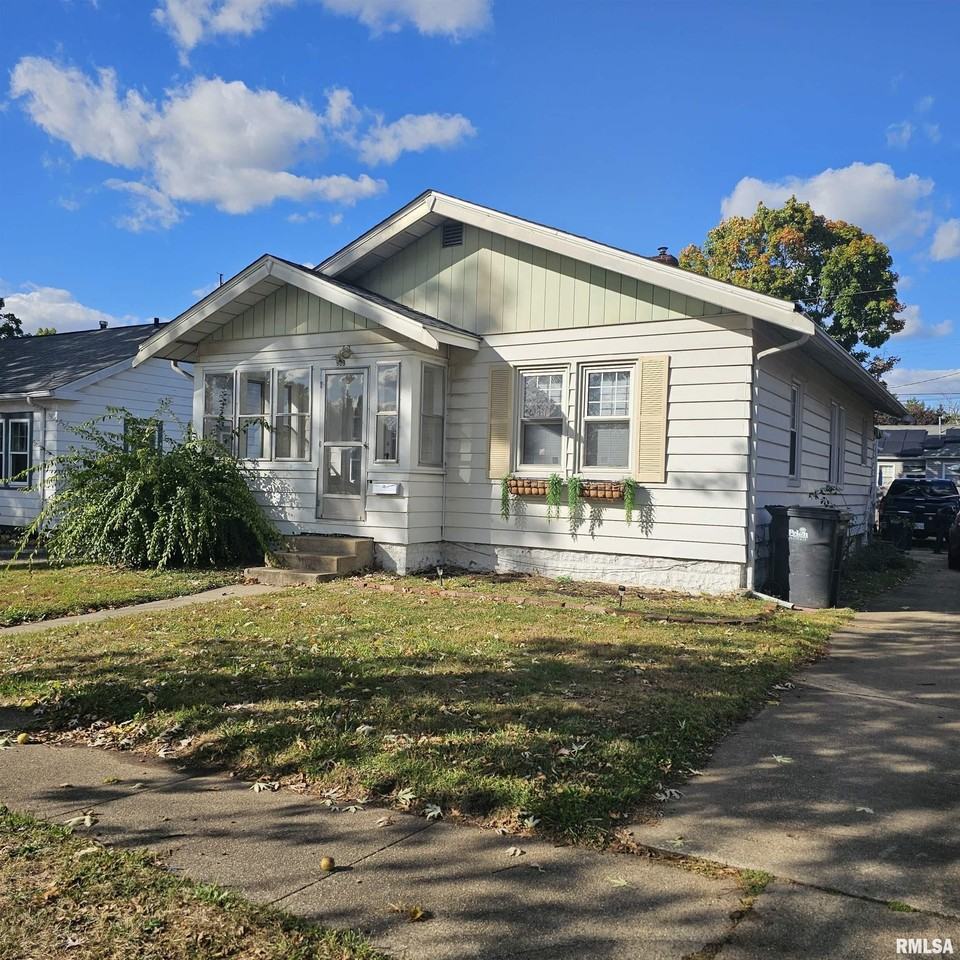 909 Saint Julian St Unit 2 #2