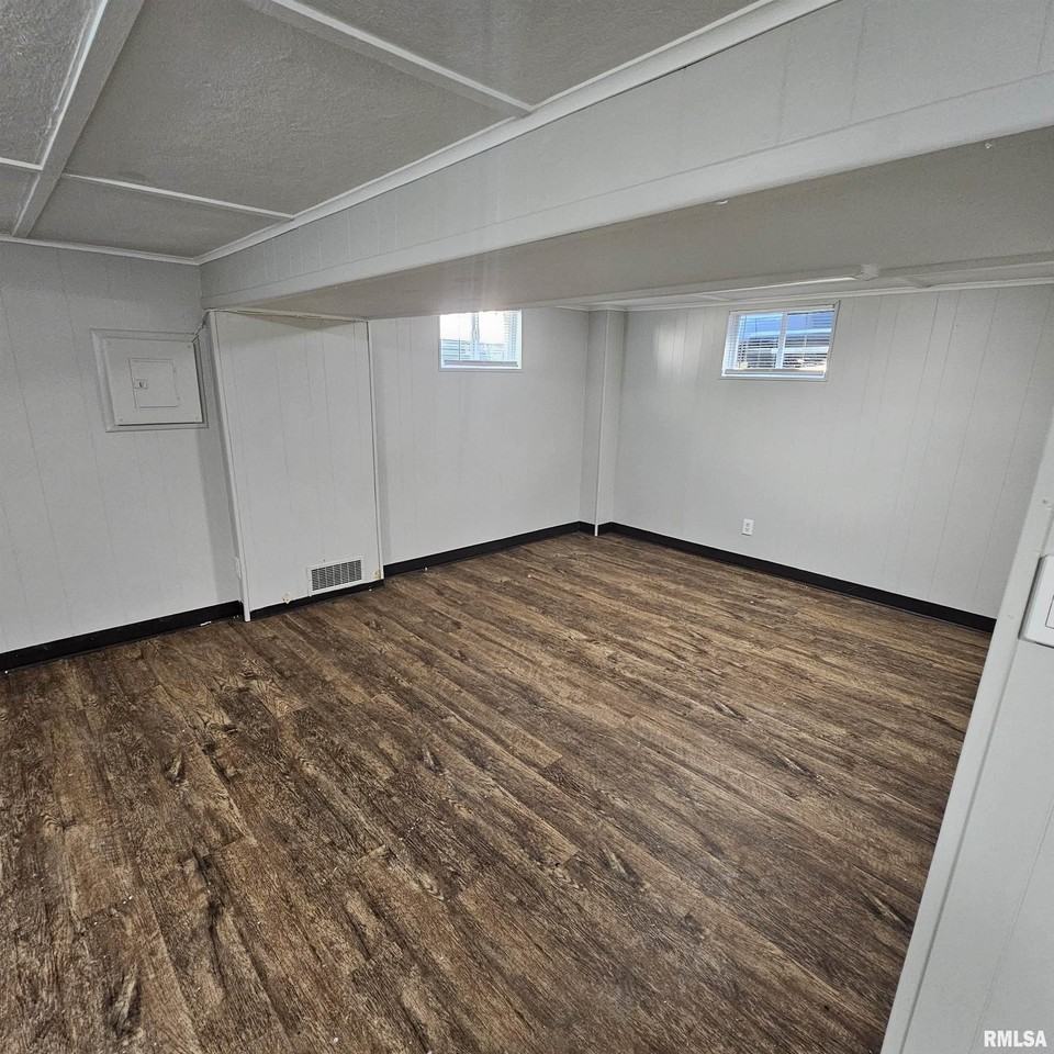 909 Saint Julian St Unit 2 #2 - Photo 4 of 5