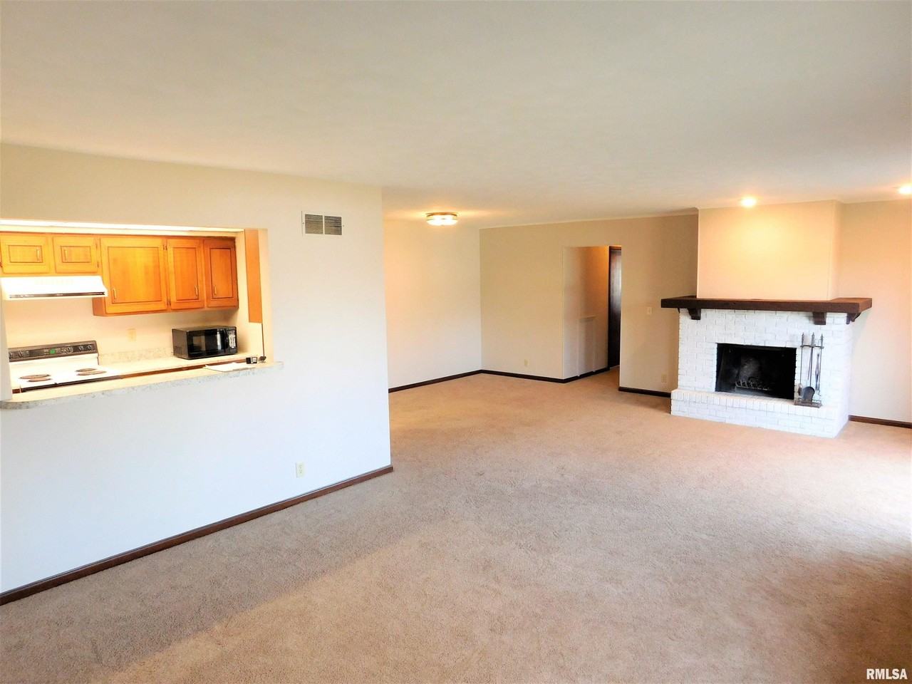 1013 E Jackson St - Photo 2 of 19