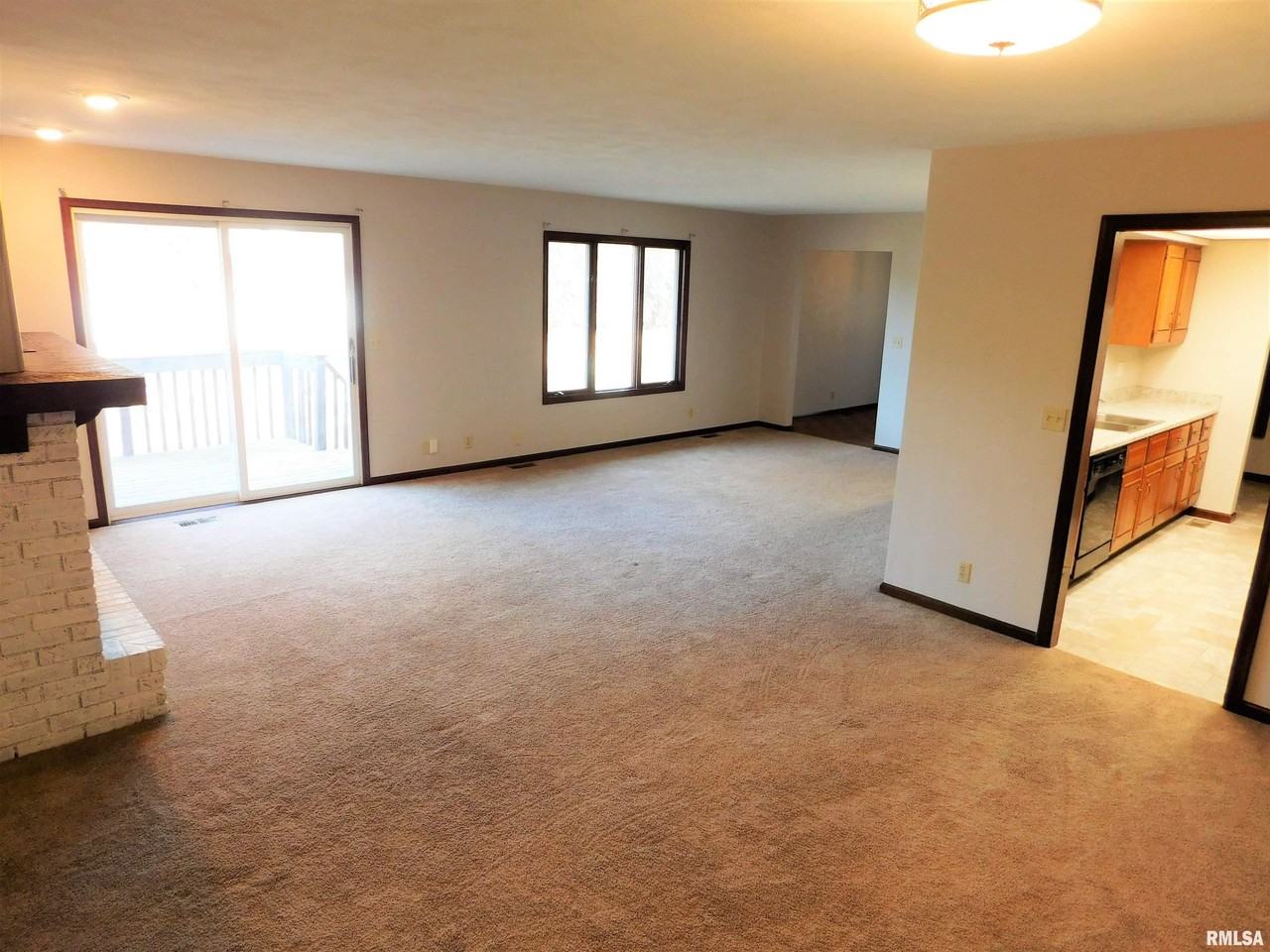 1013 E Jackson St - Photo 5 of 19