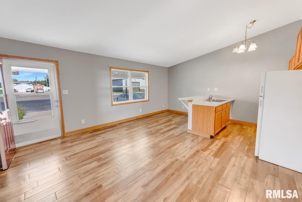 103 E 2nd St Unit W #W - Photo 4 of 17