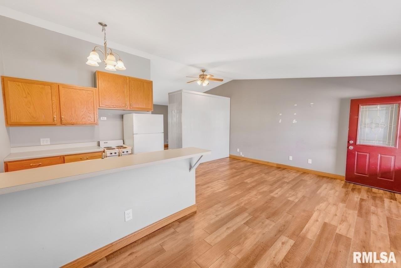 103 E 2nd St Unit W #W - Photo 6 of 17