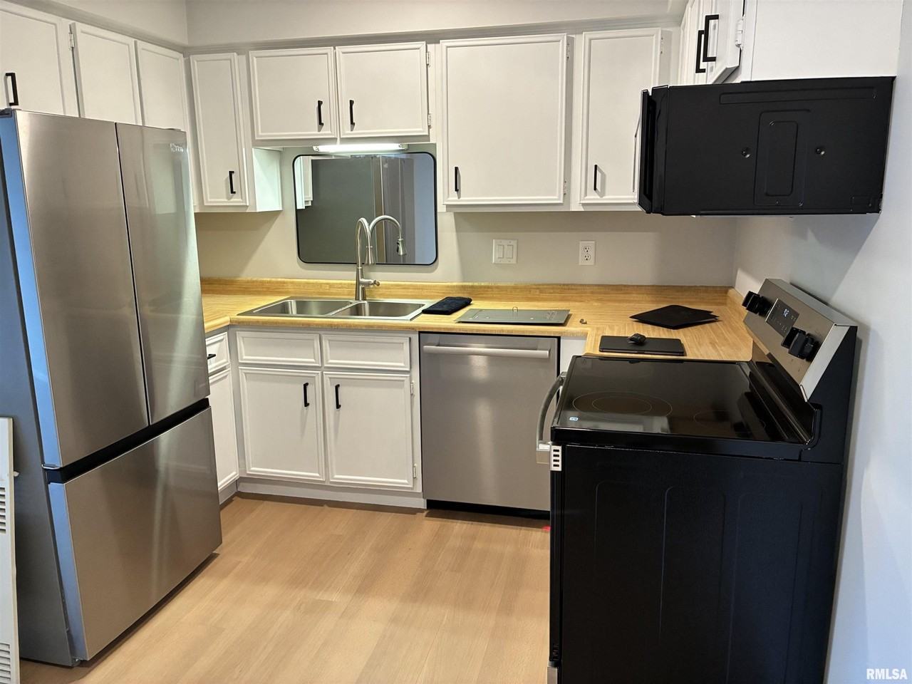 310 30th Avenue Ct Apt 5 #5 - Photo 2 of 9