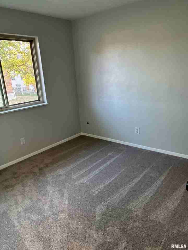 310 30th Avenue Ct Apt 5 #5 - Photo 7 of 9