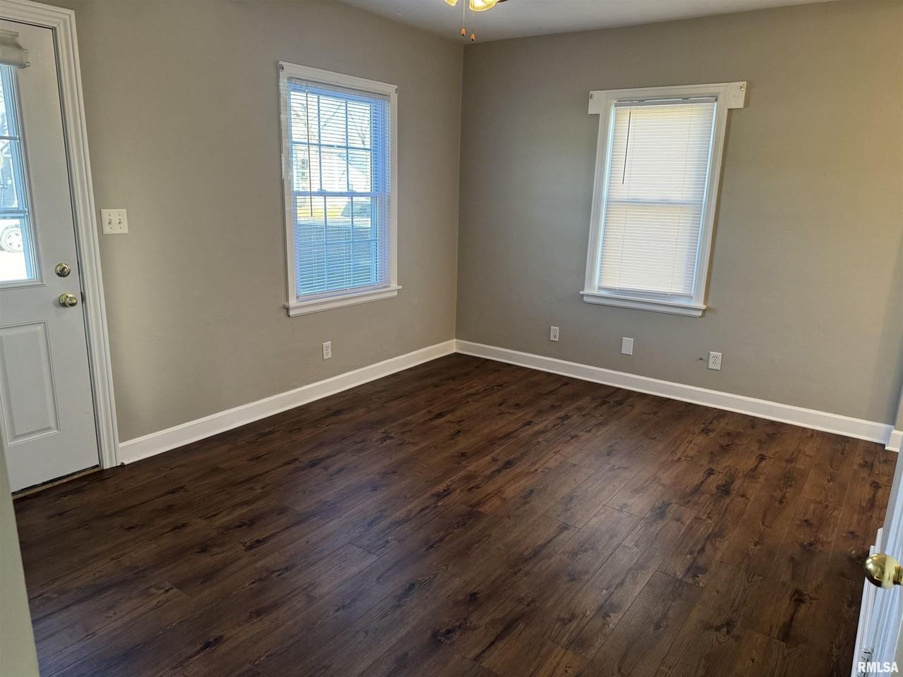 3637 Johnson Ave - Photo 3 of 13