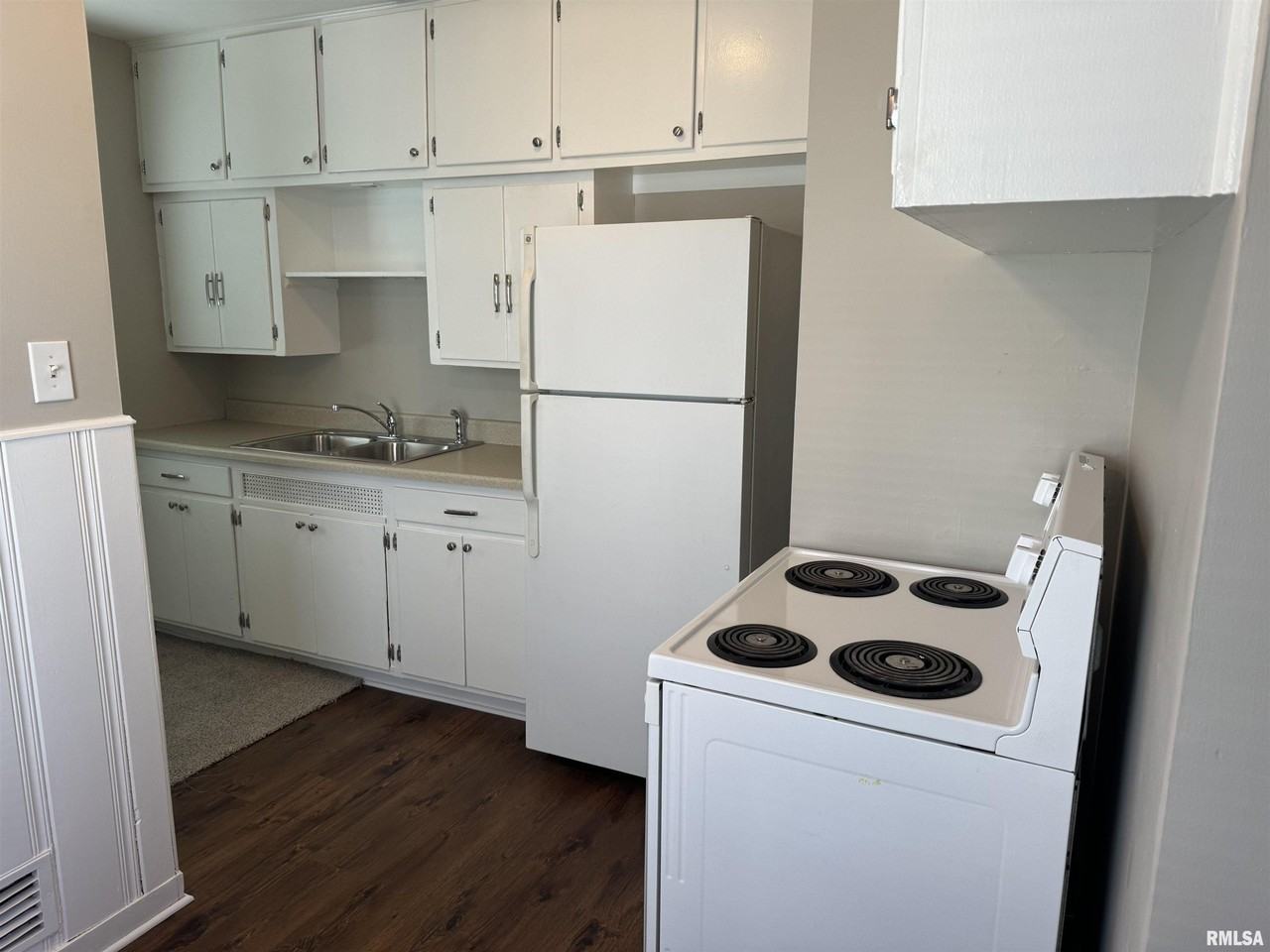 3637 Johnson Ave - Photo 6 of 13