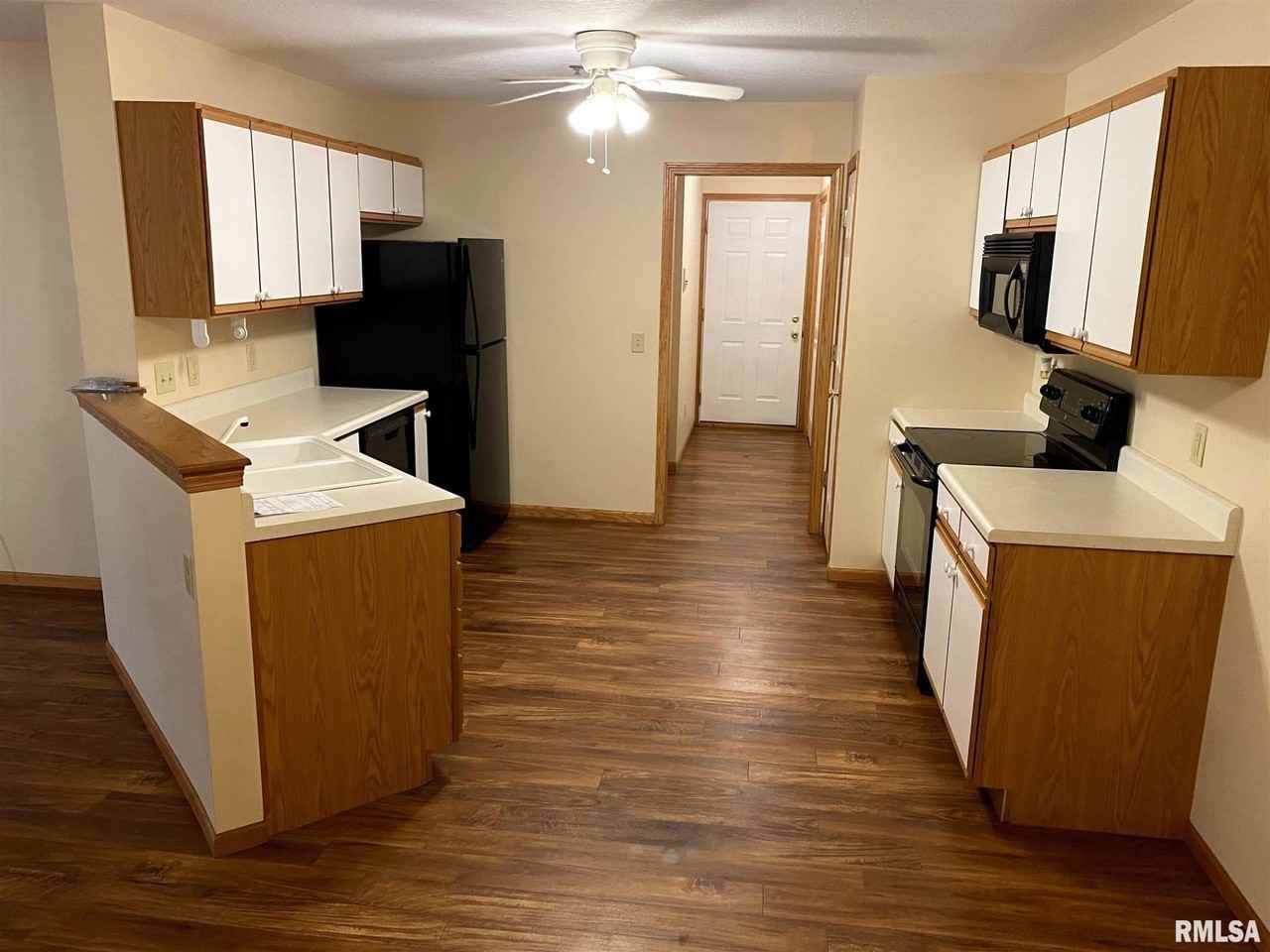 3804 Creek Hill Dr - Photo 2 of 15