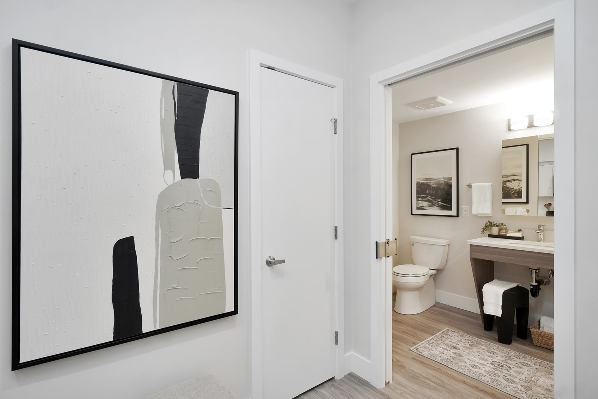 Oslo on Fifth Residences - Photo 5 of 19