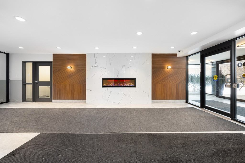 100 Gloucester Street - Photo 5 of 13