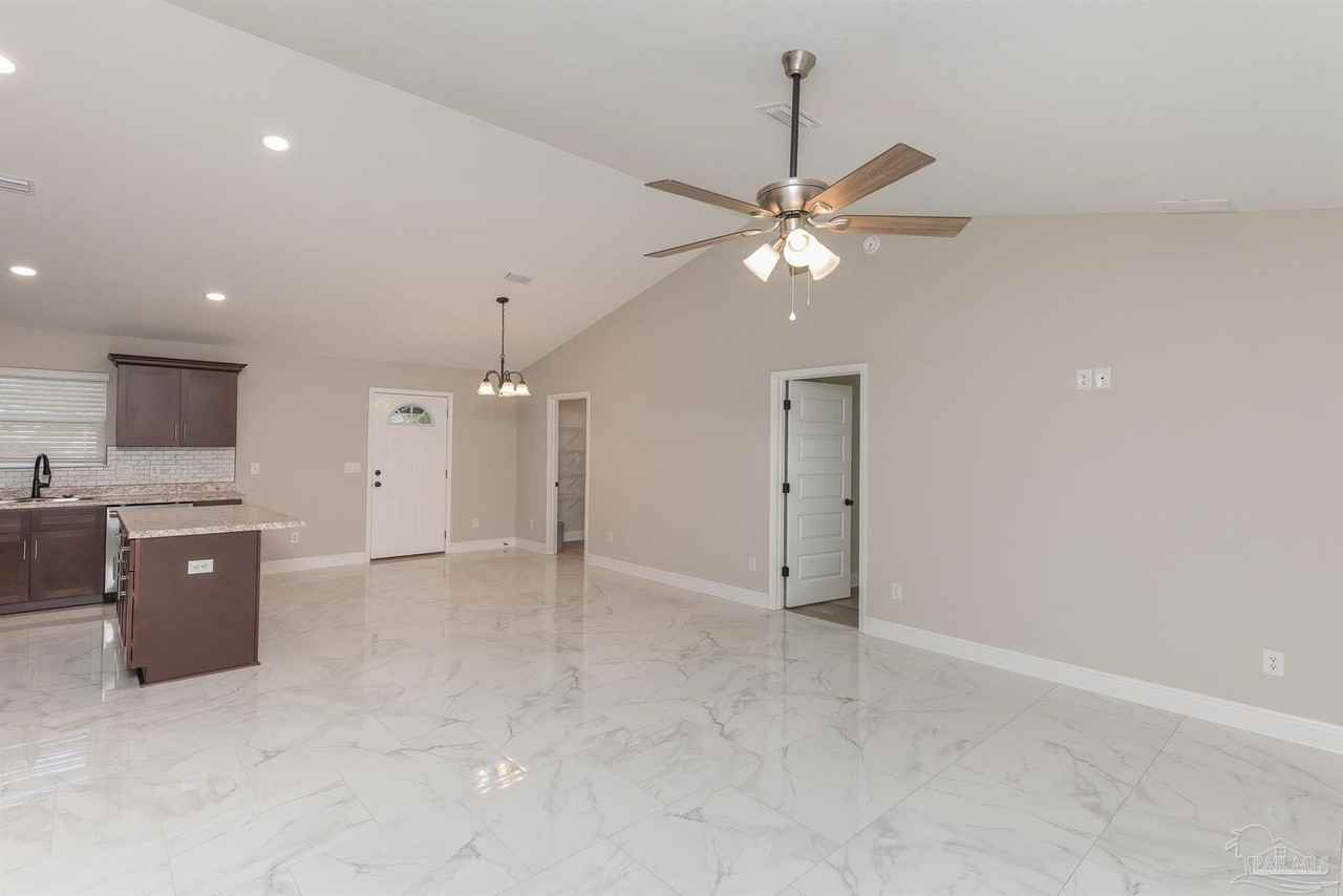 8570 Stockdale Ave - Photo 3 of 20