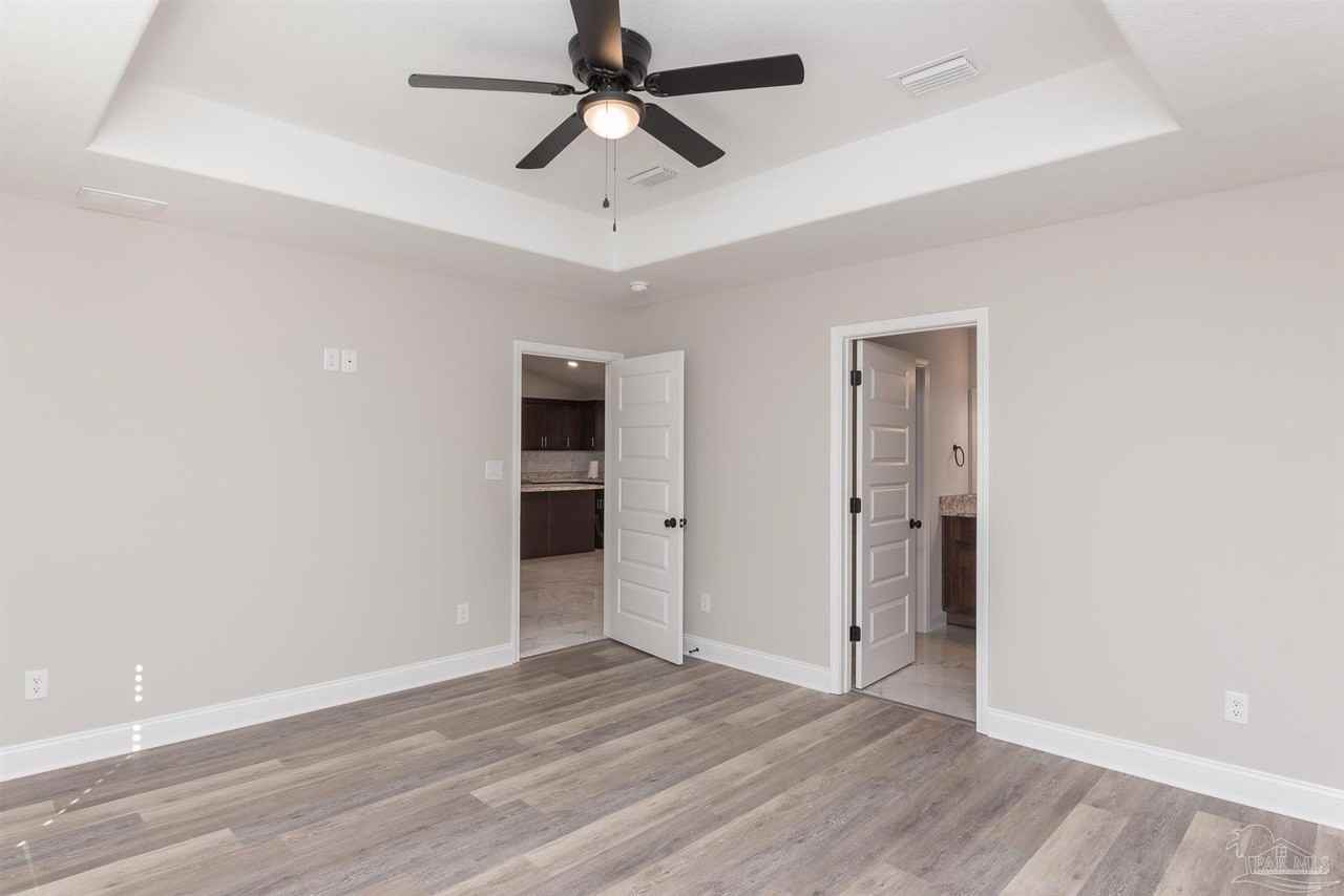 8570 Stockdale Ave - Photo 7 of 20