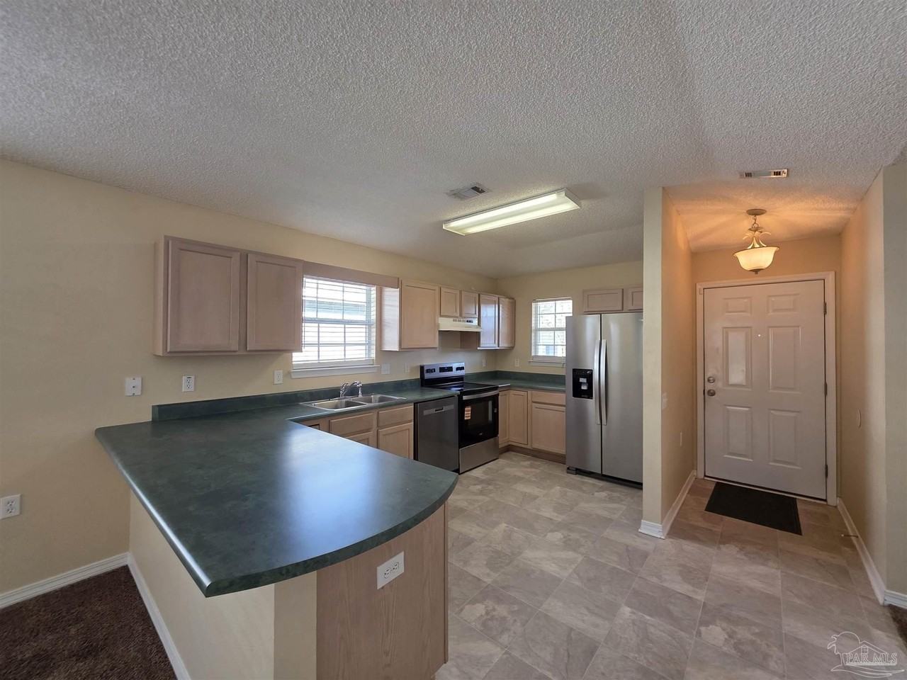 3086 Flintlock Dr - Photo 2 of 19