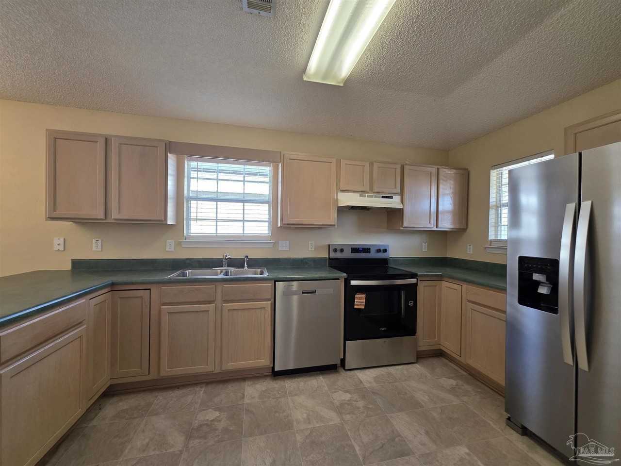 3086 Flintlock Dr - Photo 3 of 19