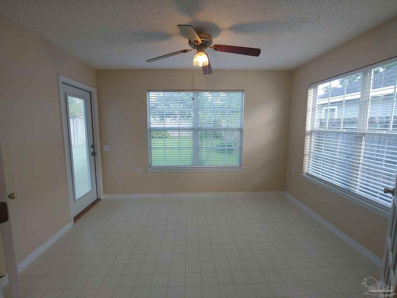 3086 Flintlock Dr - Photo 7 of 19