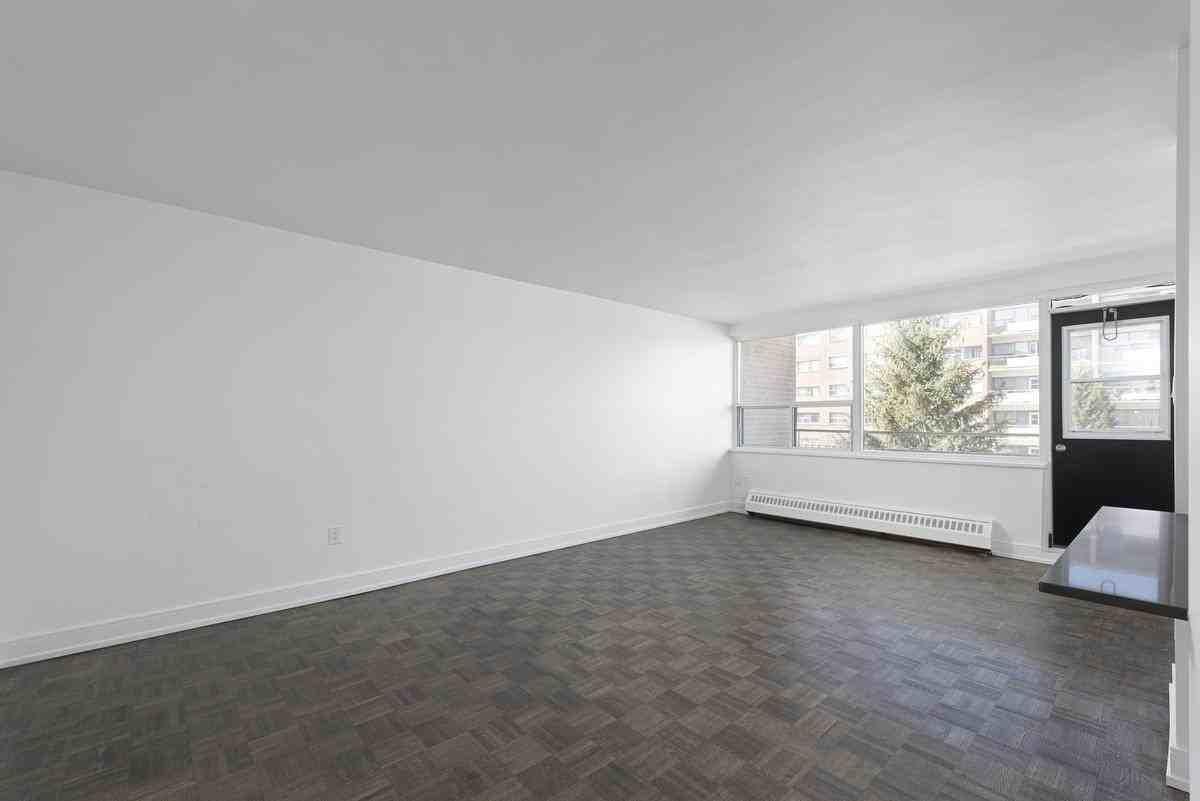 25 Eva Road - Photo 5 of 34