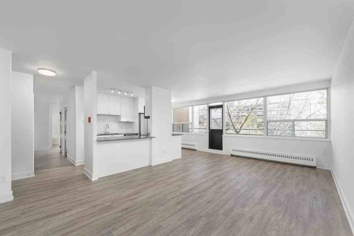 25 Eva Road - Photo 7 of 34