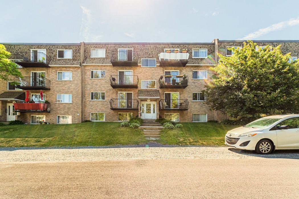 305 Rue Pineault - Photo 3 of 29