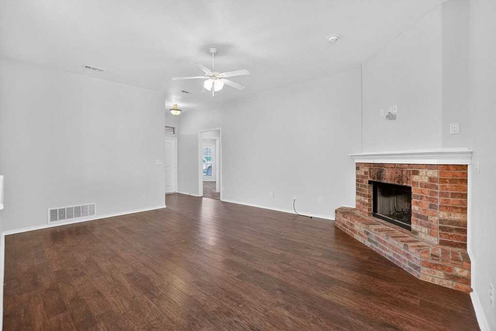 804 Shea Ln - Photo 5 of 41