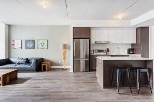 featured image of 3106 3106 Promenade du Quartier-Saint-Martin