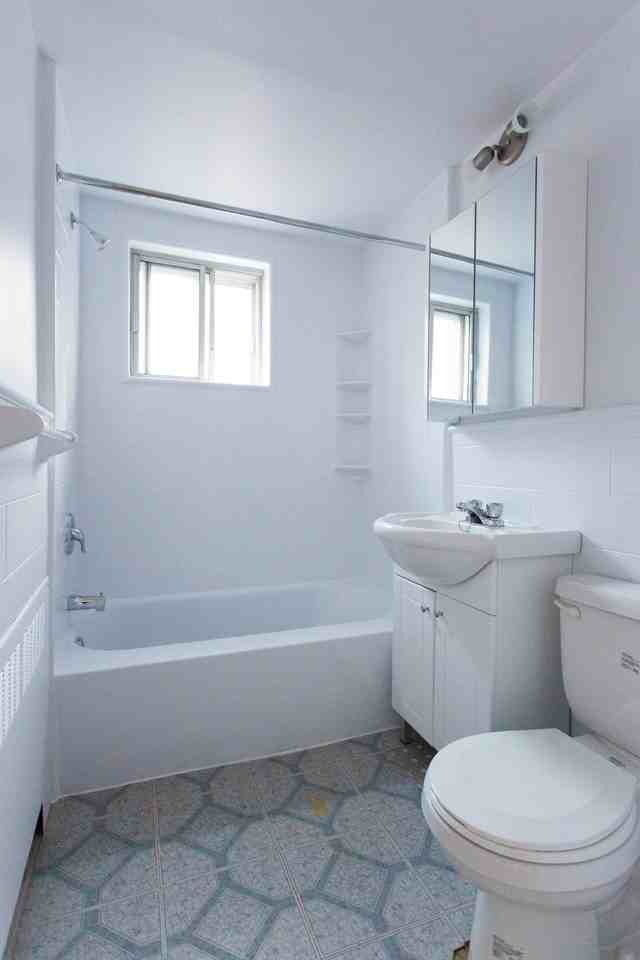 6001-6101-6151 Chemin de la Côte Saint-Luc - Photo 7 of 7