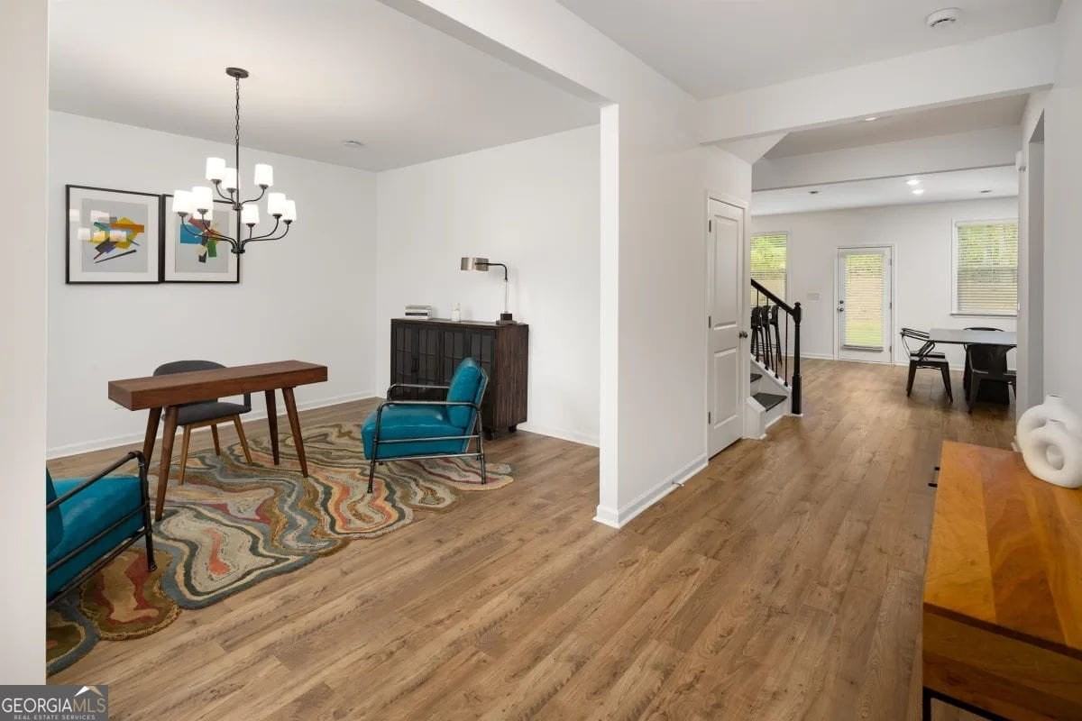 1515 Wellston Dr - Photo 6 of 17