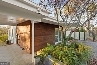 935 Custer Ave Se - Photo 1 of 1