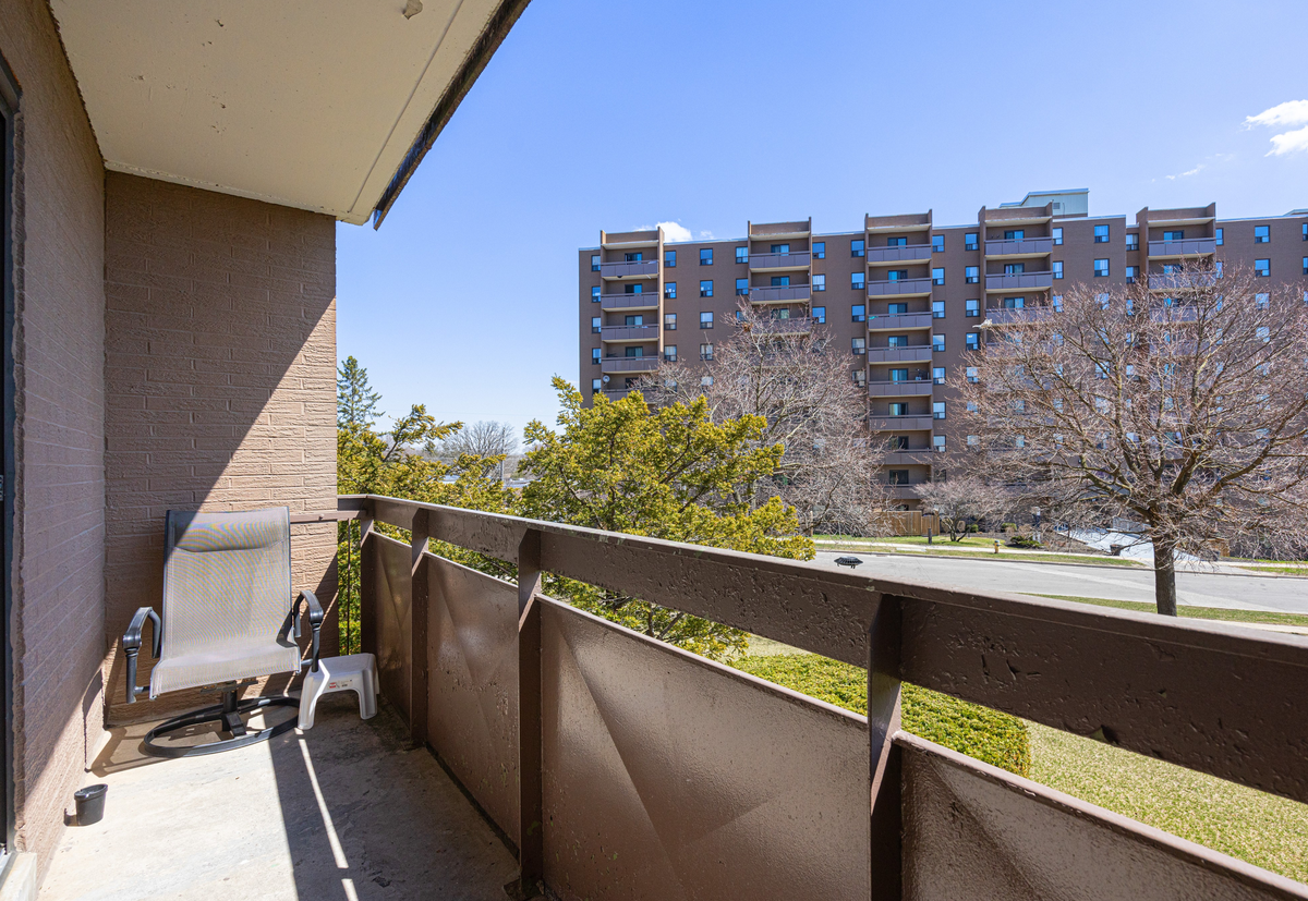 27-40 Vanier Drive - Photo 7 of 23