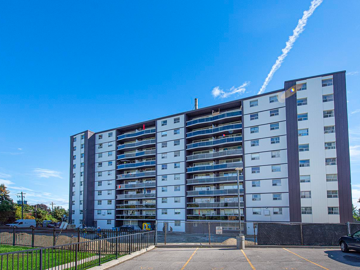 2570 Kingston Road - Photo 2 of 28