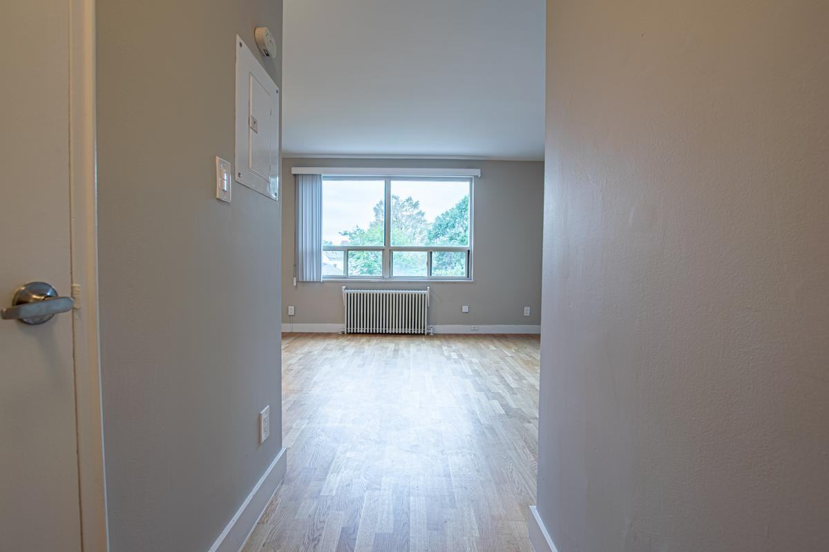 260 Gamble Ave. - Photo 3 of 19