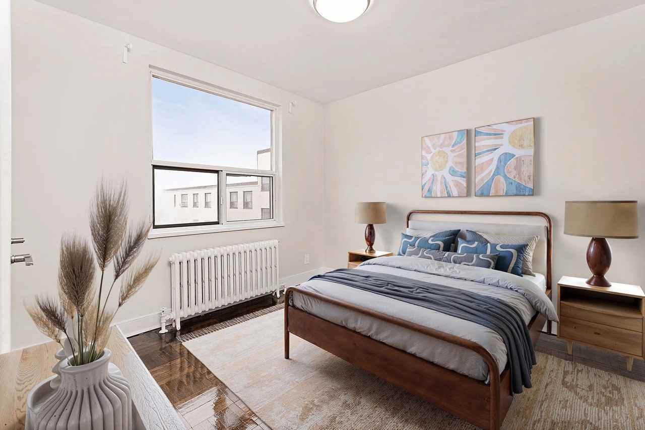 2181 Avenue Road - Photo 5 of 17