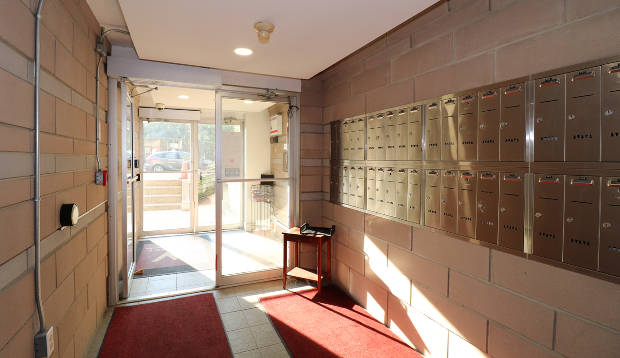 165 Colborne Avenue, Richmond Hill - Photo 6 of 24