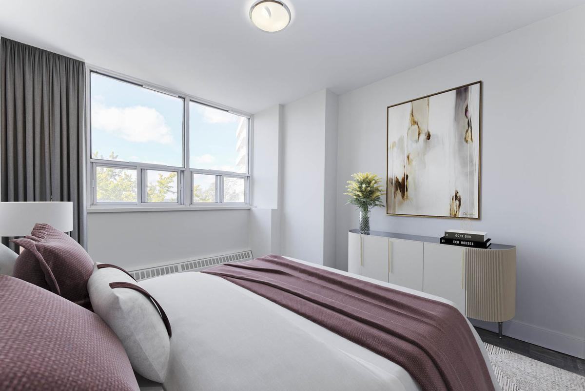 159 & 161 University Avenue East - Photo 5 of 10