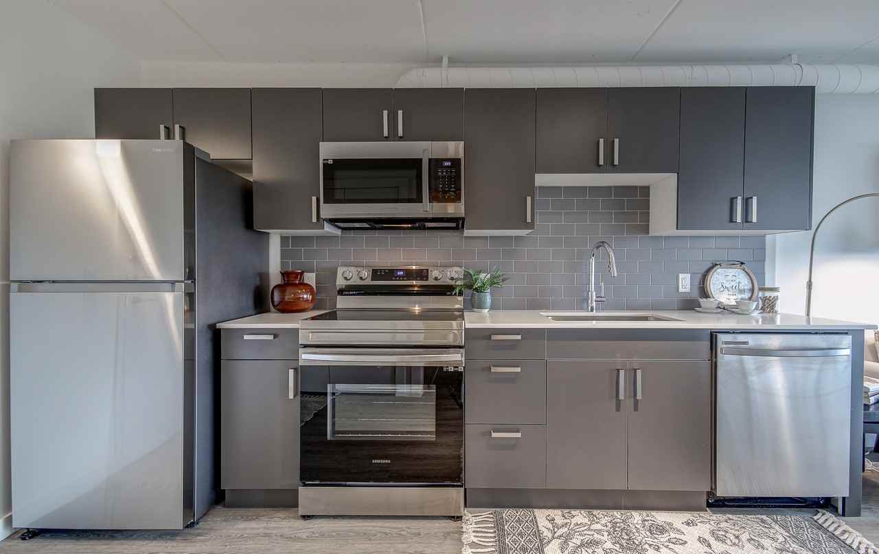 The Woodside, Highland Suites - Photo 3 of 18