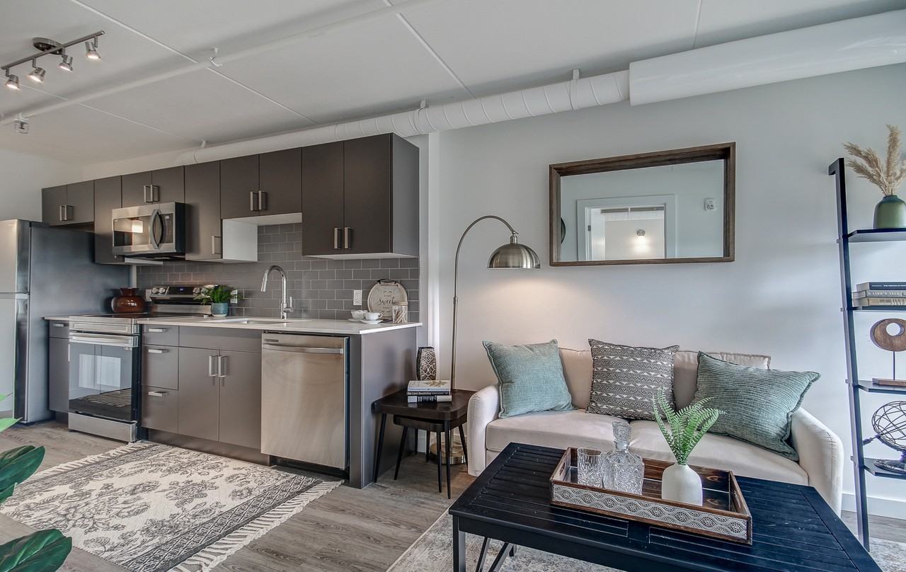 The Woodside, Highland Suites - Photo 5 of 18