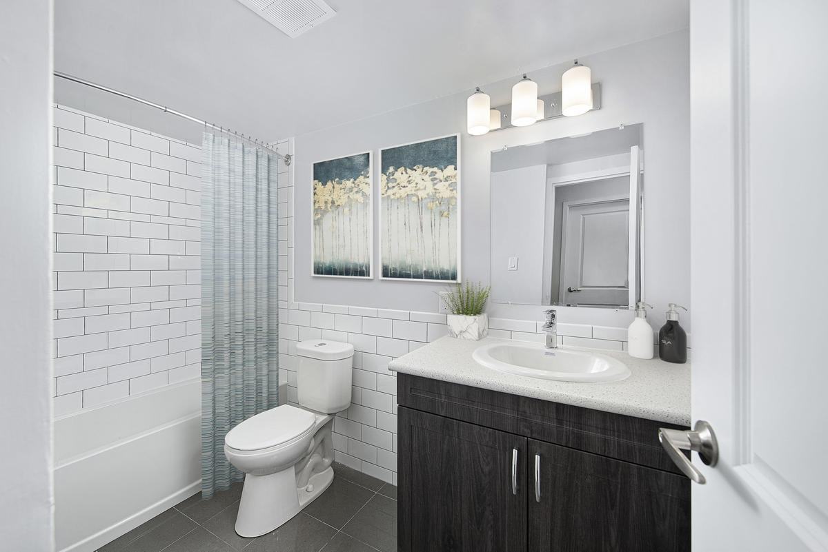 75 Milford Avenue & 421 - Photo 4 of 9