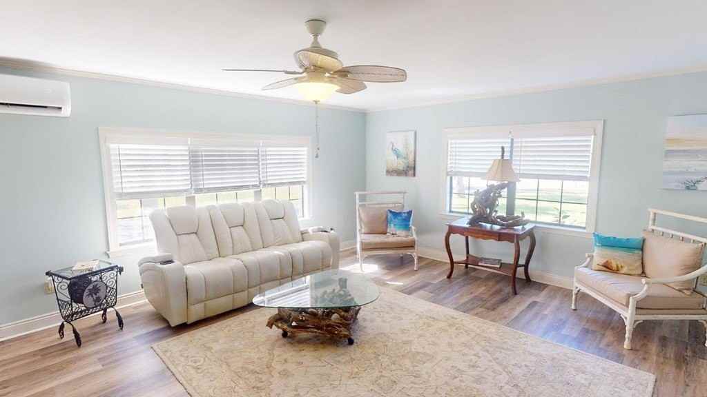 1009 Monument Ave - Photo 2 of 50