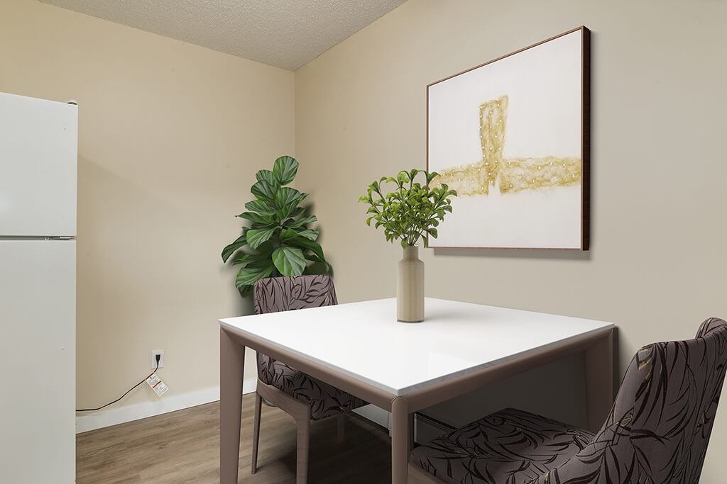 Brook Manor - Photo 4 of 13