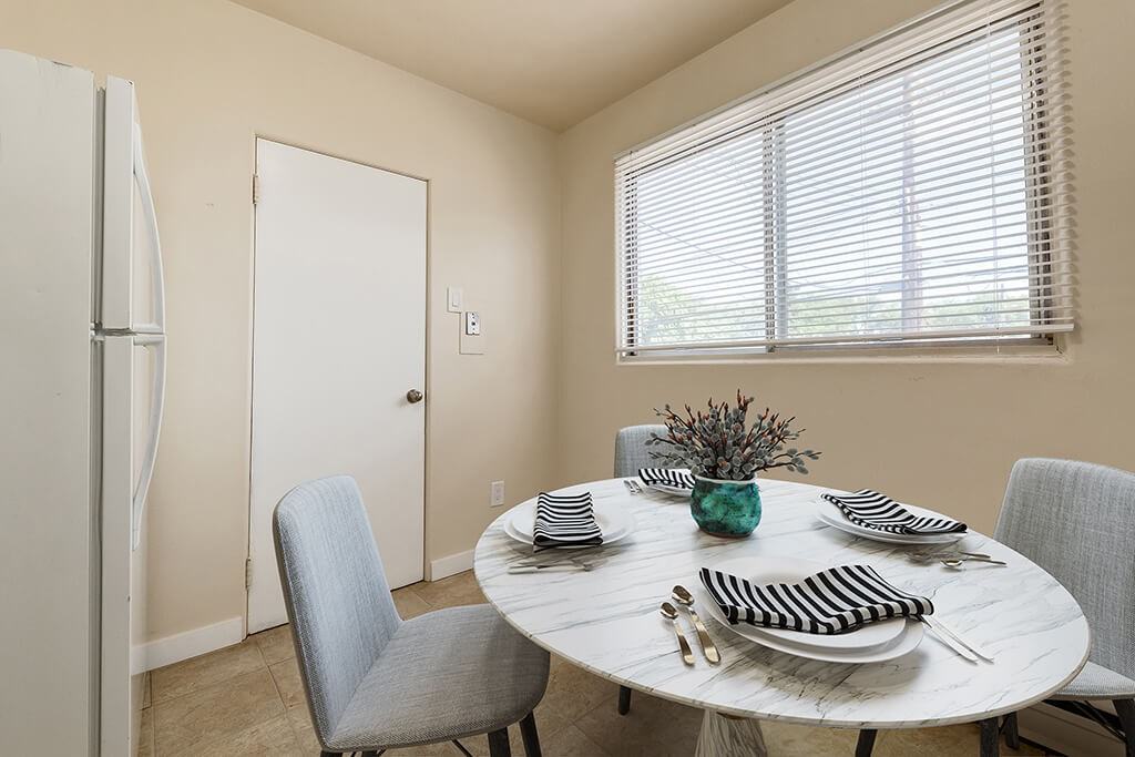 Eastwood Apartments - Photo 5 of 11