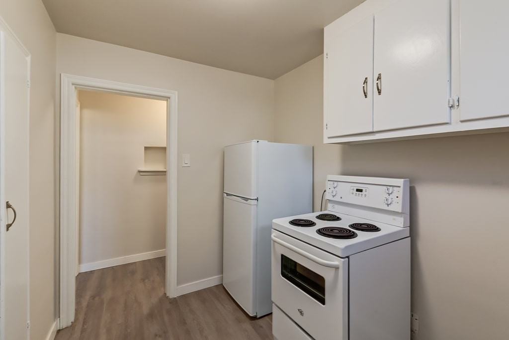 Simon's Court - Photo 4 of 20