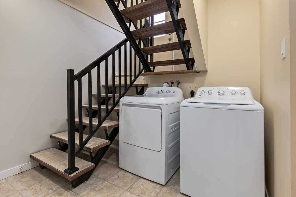 Thompson Court - Photo 3 of 25