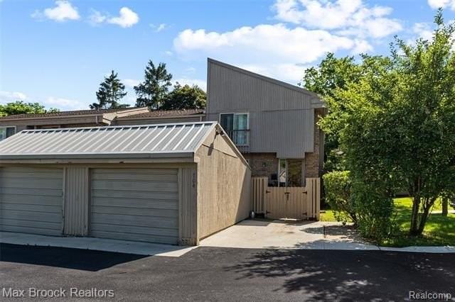 704 Oak Brook Ridge Dr - Photo 6 of 39