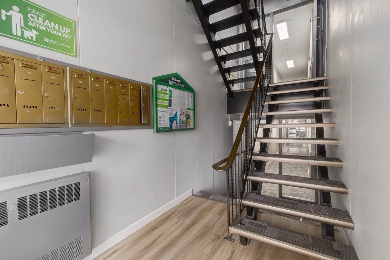 Grenada Arms - Photo 4 of 6